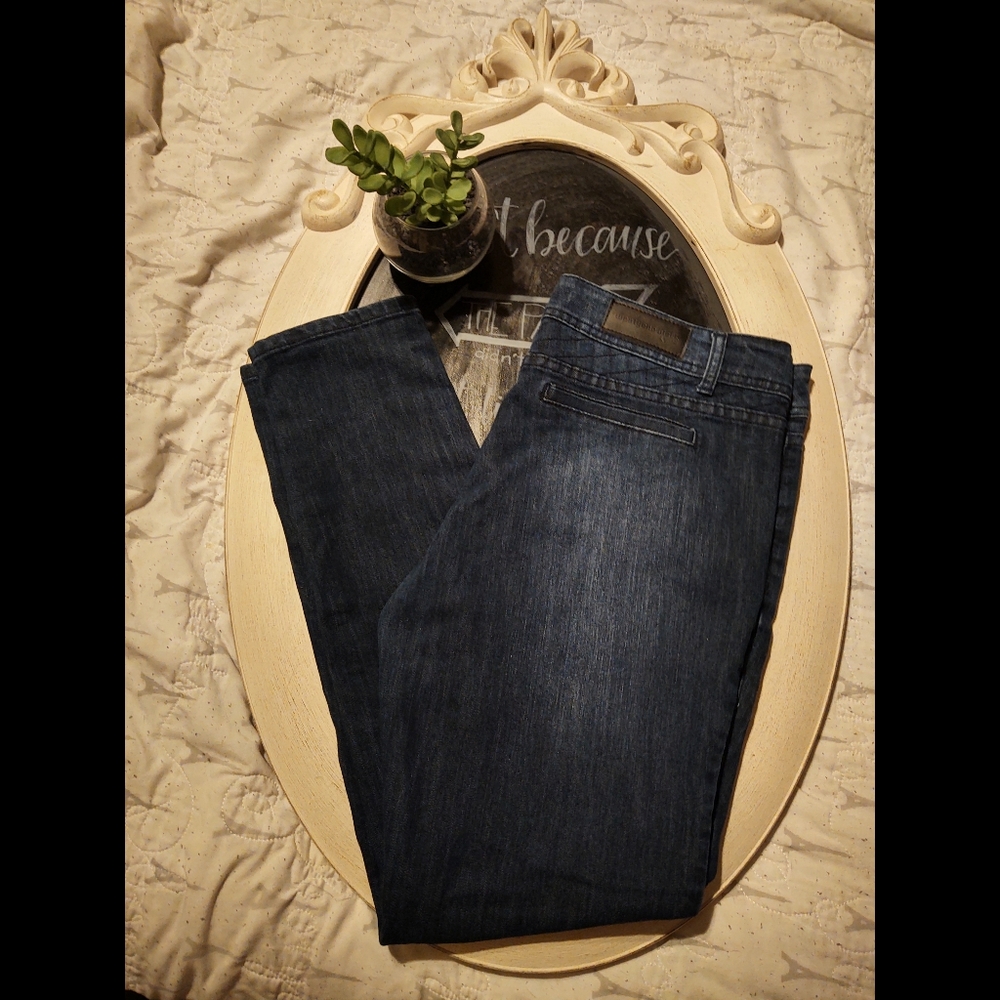 Twenty-one black by Rue 21